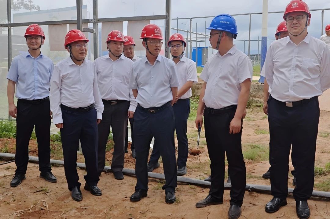 1752546526568315.jpg 鐵(廣州)投資發(fā)展有限公司總經(jīng)理王江卡一行到東源縣全域土地綜合整治一期EPC總承包項目調(diào)研指導(dǎo)工作.jpg